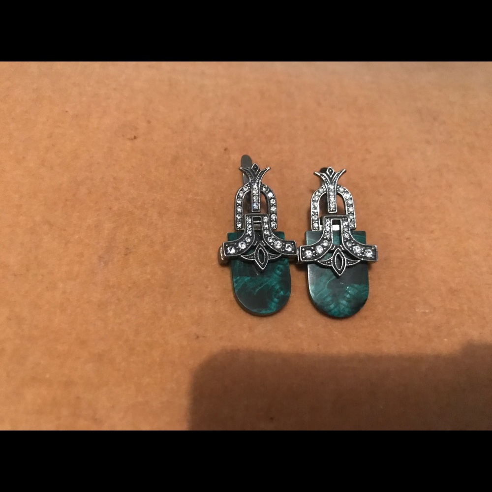GORGEOUS VINTAGE ART DECO SCREWBACKS